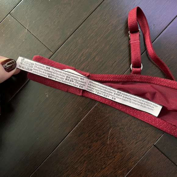 Victoria's Secret Burgundy Red Dream Angels Bra Discontinued NWOT - Picture 10 of 14